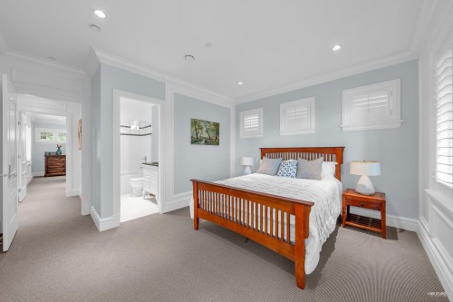 2913 Altamont Crescent, West Vancouver, BC 