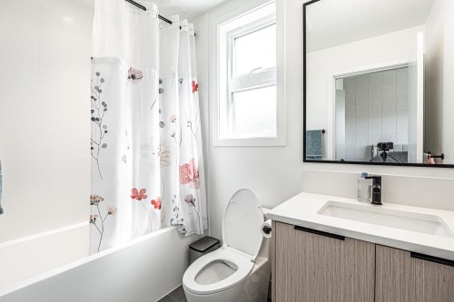 4-9099 No. 2 Road, Richmond, BC 