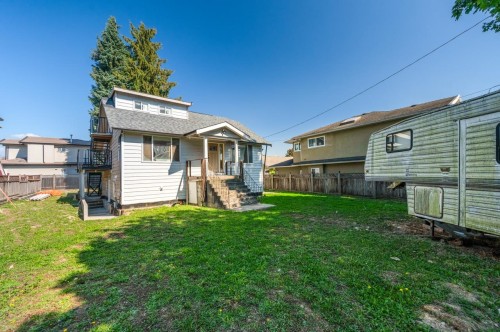 7520 Canada Way, Burnaby, BC 