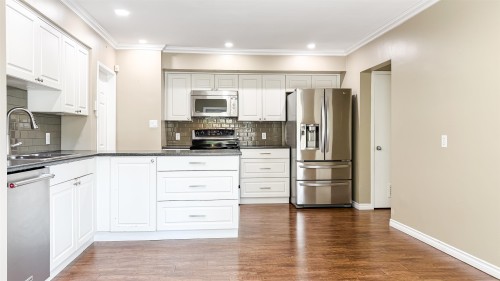 8671 Mowbray Road, Richmond, BC 