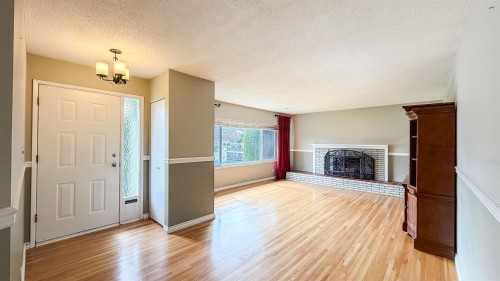 8671 Mowbray Road, Richmond, BC 