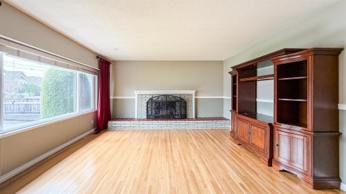 8671 Mowbray Road, Richmond, BC 