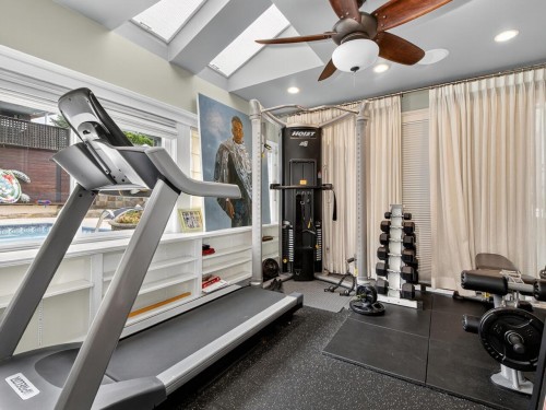1052 Corona Crescent, Coquitlam, BC 