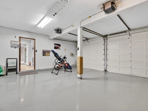 1052 Corona Crescent, Coquitlam, BC 