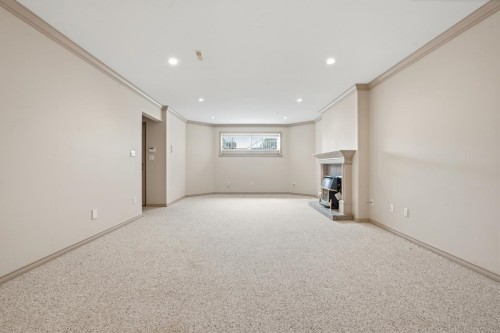 4493 Epps Avenue, North Vancouver, BC 