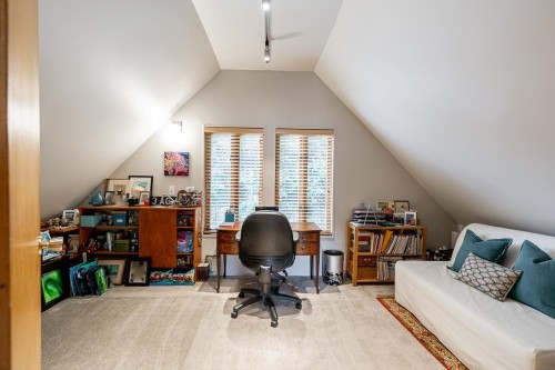 967 8Th Avenue W, Vancouver, BC 