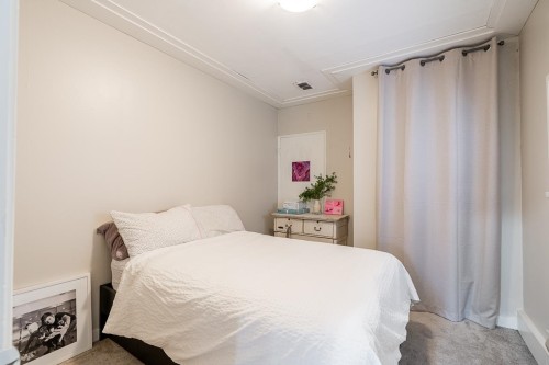 967 8Th Avenue W, Vancouver, BC 