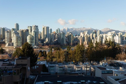 967 8Th Avenue W, Vancouver, BC 