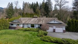 12486 256 Street Maple Ridge, BC V4R 1C1