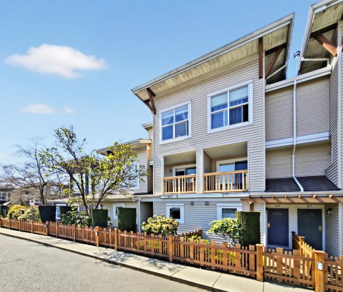 19-7100 Lynnwood Drive, Richmond, BC 