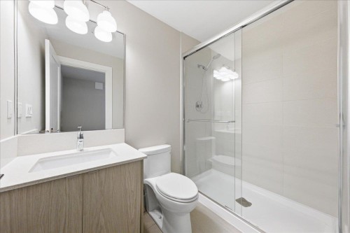 210 5Th Street W, North Vancouver, BC 