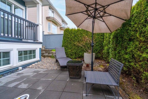 210 5Th Street W, North Vancouver, BC 