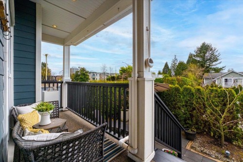 210 5Th Street W, North Vancouver, BC 