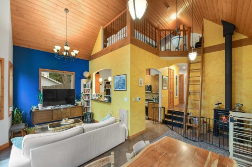 254 Mariners Way, Mayne Island, BC 