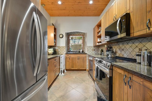 254 Mariners Way, Mayne Island, BC 