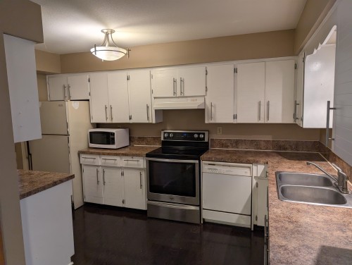 3944 Regent Street, Richmond, BC 