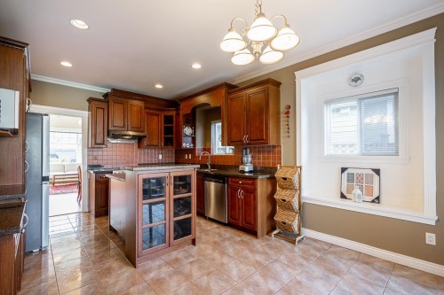 903 Cliff Avenue, Burnaby, BC 
