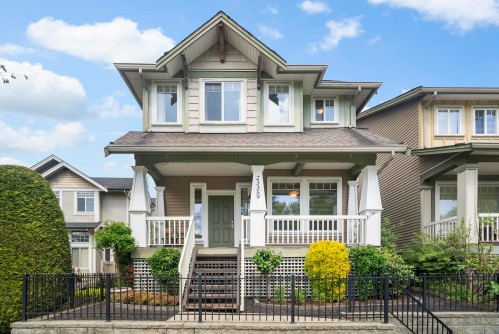 23359 Kanaka Way  Maple Ridge, BC V2W 0B7