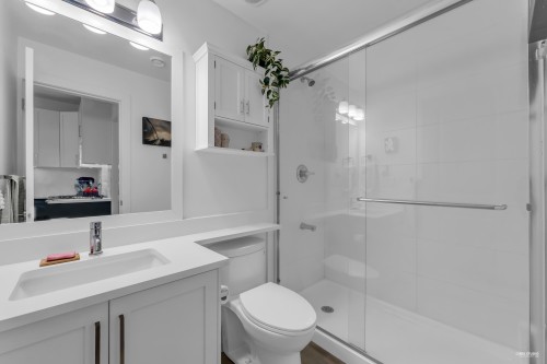 5795 Wales Street, Vancouver, BC 