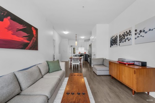 5795 Wales Street, Vancouver, BC 