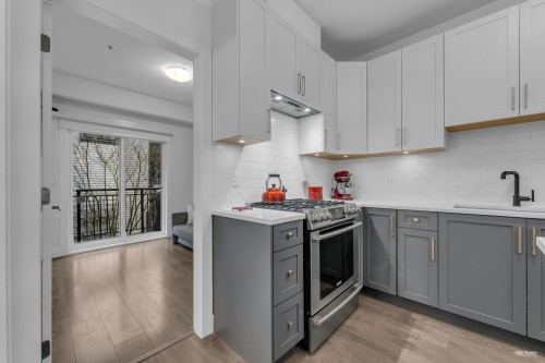 5795 Wales Street, Vancouver, BC 