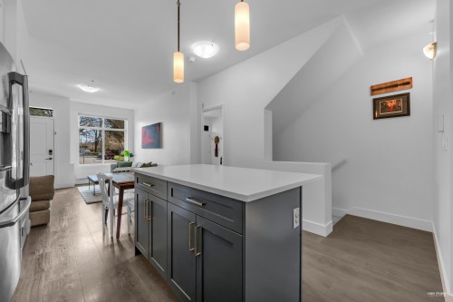 5795 Wales Street, Vancouver, BC 