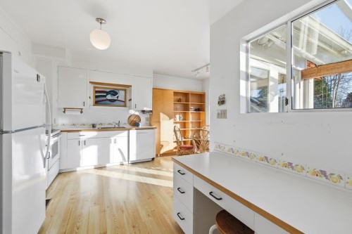 3760 29Th Avenue W, Vancouver, BC 