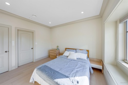 6633 Neal Street, Vancouver, BC 