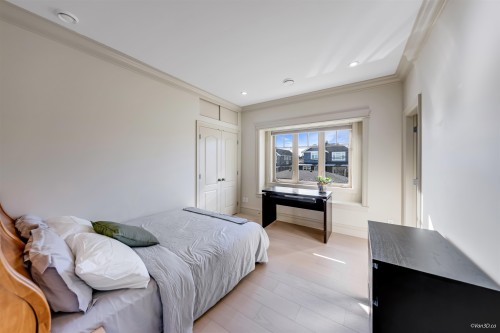 6633 Neal Street, Vancouver, BC 