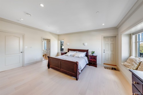 6633 Neal Street, Vancouver, BC 