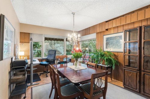 2582 6Th Avenue W, Vancouver, BC 