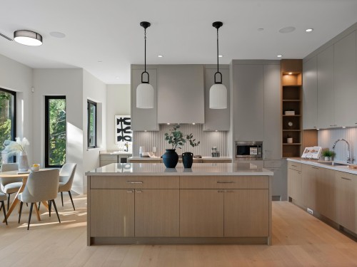 5657 Westport Road, West Vancouver, BC 