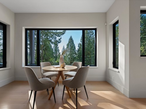 5657 Westport Road, West Vancouver, BC 