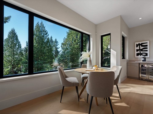 5657 Westport Road, West Vancouver, BC 