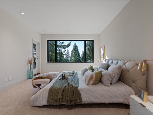 5657 Westport Road, West Vancouver, BC 