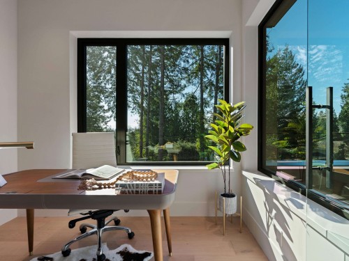 5657 Westport Road, West Vancouver, BC 