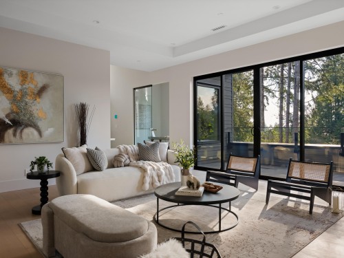 5657 Westport Road, West Vancouver, BC 