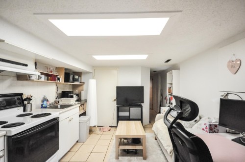 3156 Adanac Street, Vancouver, BC 