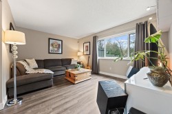 63-2905 Norman Avenue  Coquitlam, BC V3C 4H8