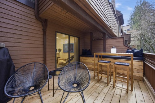 3321 Mountain Highway, North Vancouver, BC 