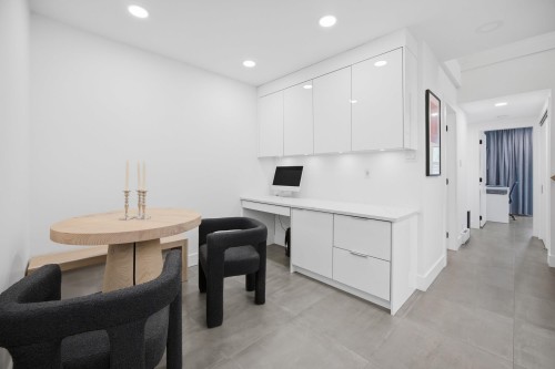 3321 Mountain Highway, North Vancouver, BC 