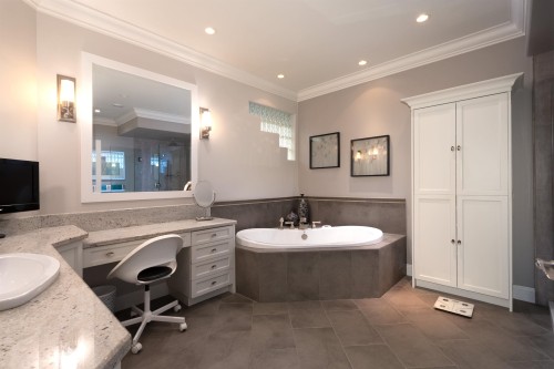 1131 Milford Avenue, Coquitlam, BC 