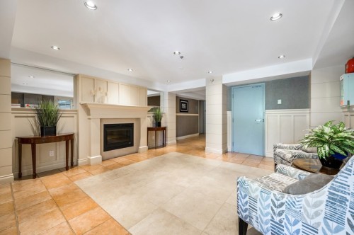 205-1896 Marine Drive, West Vancouver, BC 