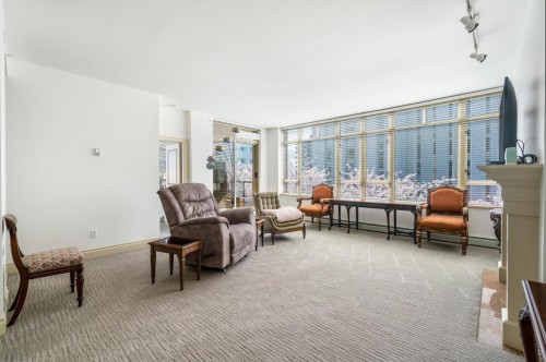 205-1896 Marine Drive, West Vancouver, BC 
