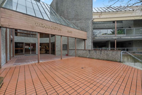 327-8460 Ackroyd Road  Richmond, BC V6X 3E9