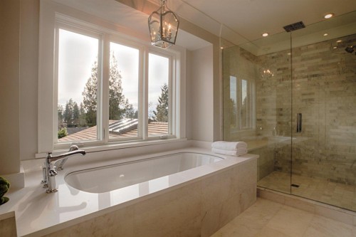 2920 Mathers Avenue, West Vancouver, BC 