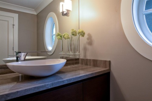 2920 Mathers Avenue, West Vancouver, BC 