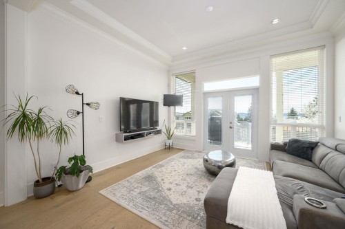 926 Delestre Avenue, Coquitlam, BC 