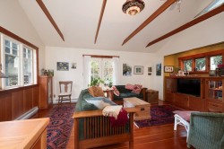 1248 Miller Road Bowen Island, BC V0N 1G1