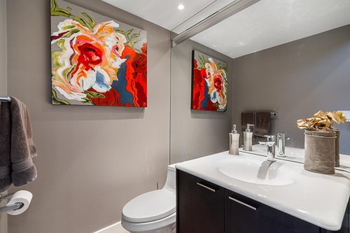 955 20Th Street, West Vancouver, BC 